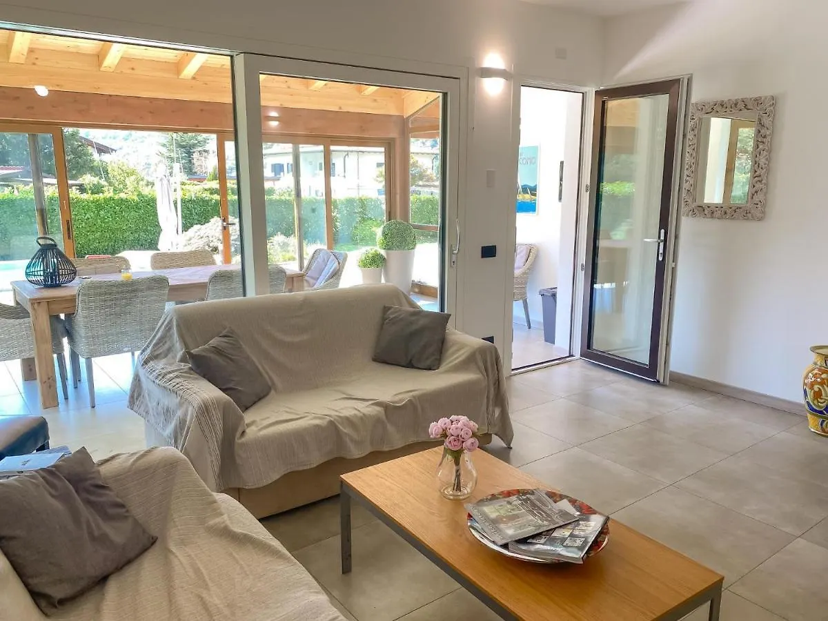 Paradiso-Boschetto Strand Bungalow Mit Pool Sorico 0*,
